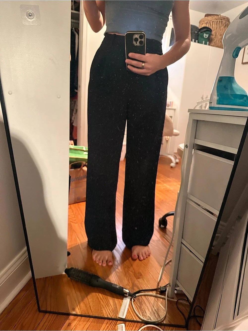Aritzia The Effortless Pant -short